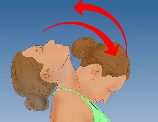 не могу наклонить голову вправо болит шея