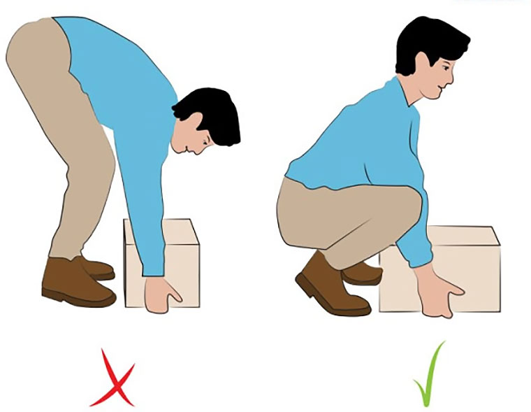 Болит спина не могу поднять правую ногу