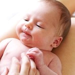 Выделения у новорожденных девочек в первые дни жизни