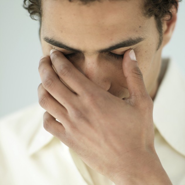 Шевелишь глазами болит в голове что это