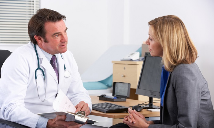 Если боль приобретает системный характер, требуется консультация специалиста