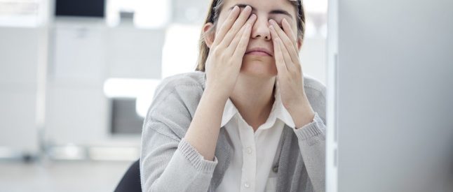 почему болит голова по синельникову