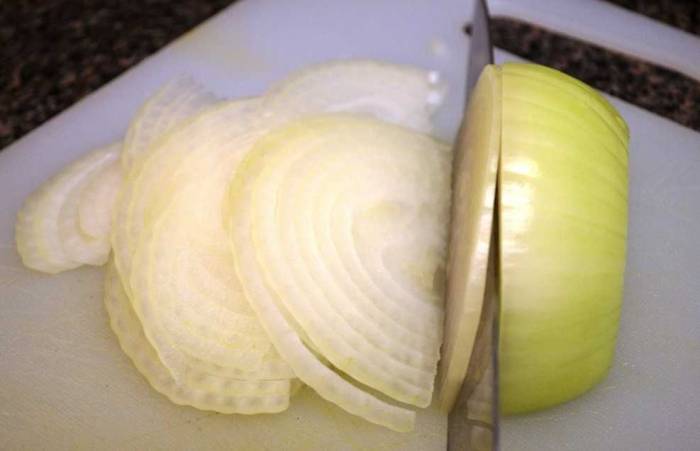 Болит слева сзади низ спины